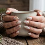 Get Ready to Shine: The Ultimate Guide to Gold Christmas Nails