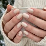 Dazzle Your Holiday Look: A Guide to Gold Christmas Nails