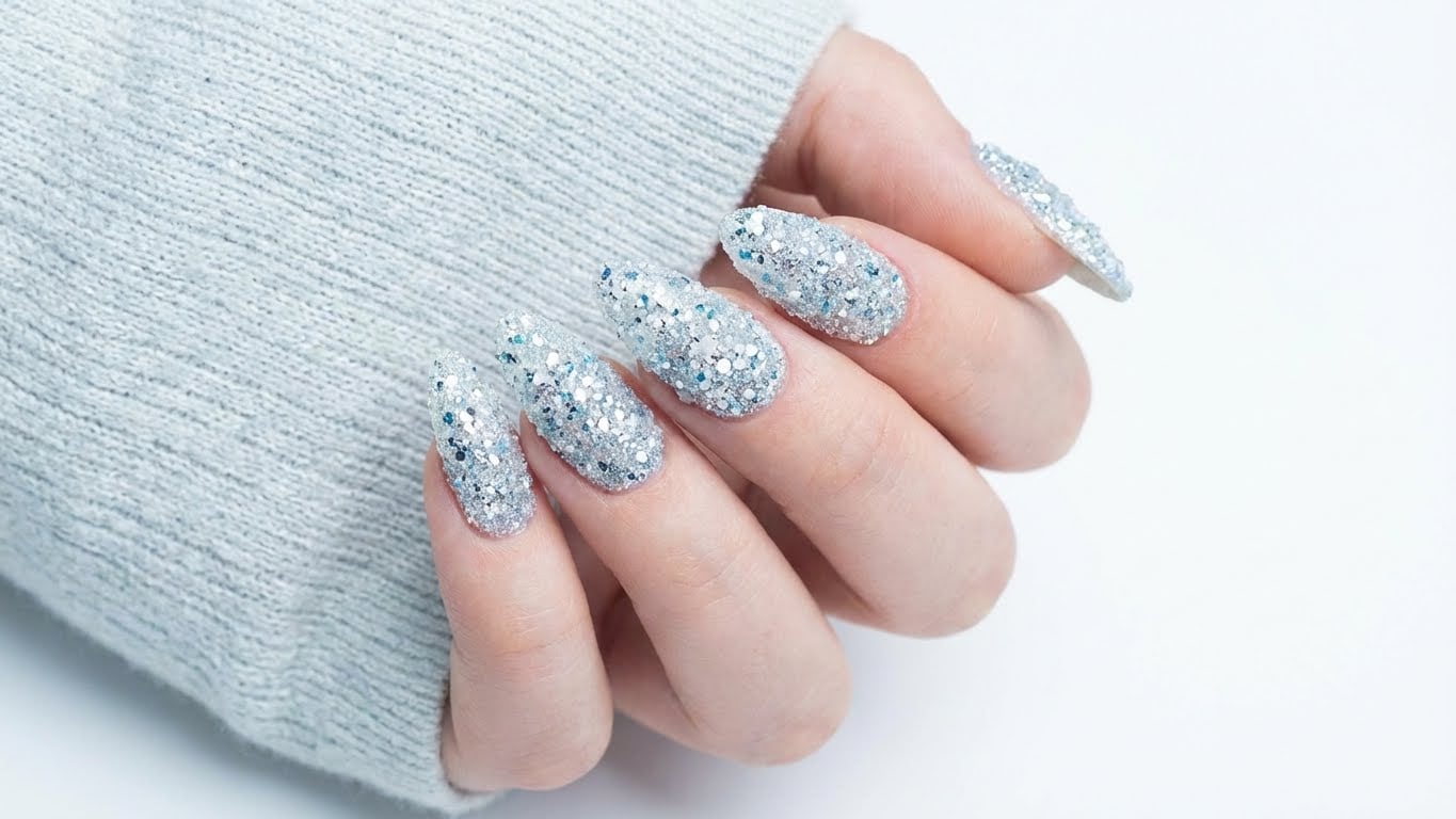 New Year's Eve Nails Ideas to Make You Sparkle Like a Diamond