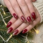 A Guide to Glitter Holiday Nails: Tips, Tricks, and Inspiration