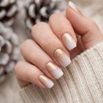 How to Get the Perfect Glitter Holiday Nails: A Step-by-Step Guide