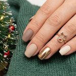 How to Get Gold Christmas Nails: A Step-by-Step Guide