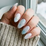 Elevate Your Holiday Look: A Step-by-Step Guide to Gold Christmas Nails